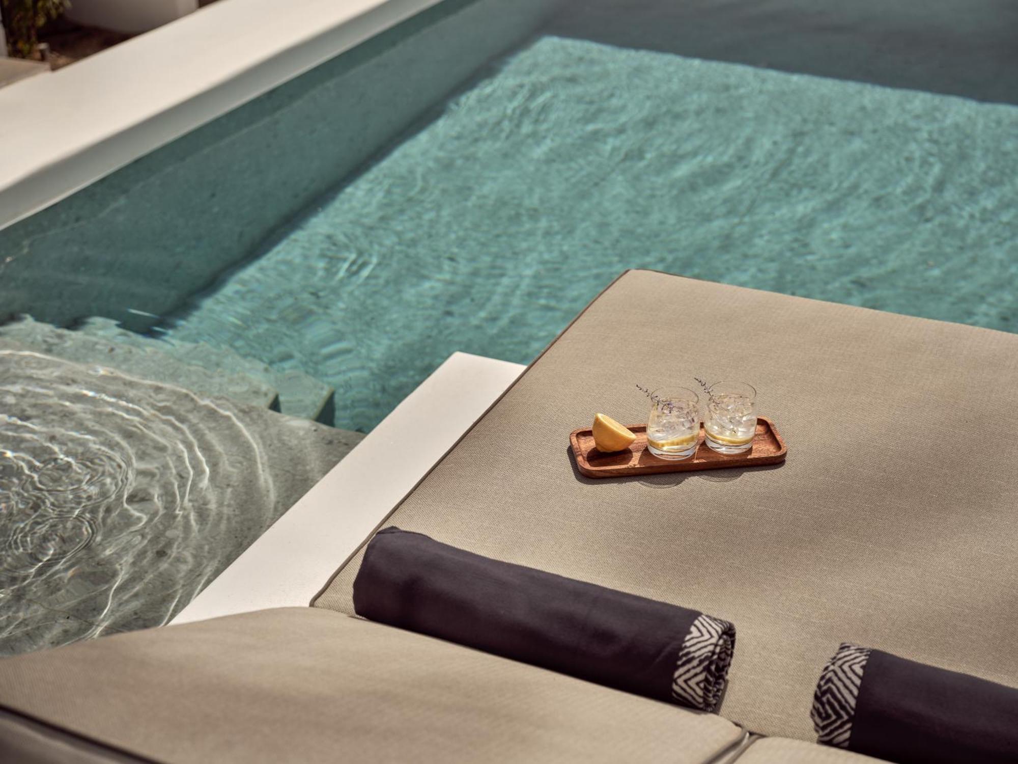 Semeli Coast Mykonos Curio Collection By Hilton Hotel Merchia Beach Exterior photo